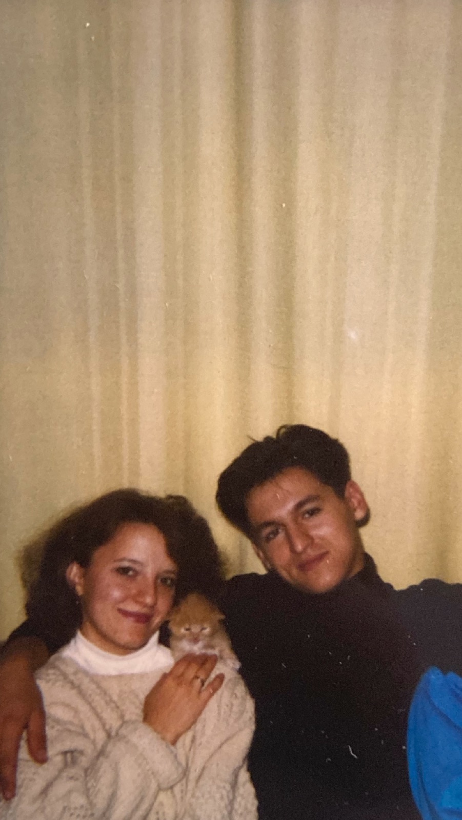Ирина и Игорь с котёнком